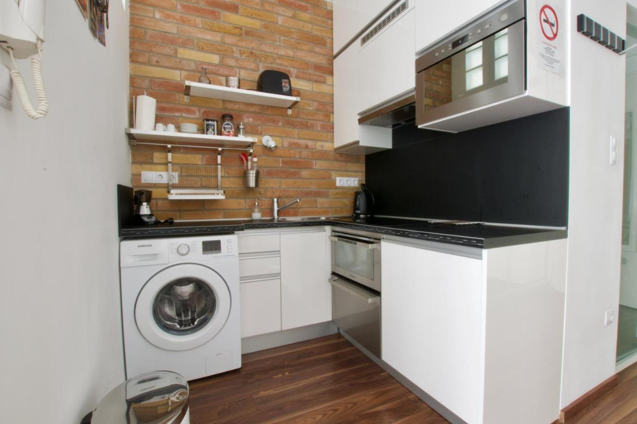 Standard Apartment By Hi5 - Nagymezo 11 Budapest Exteriör bild